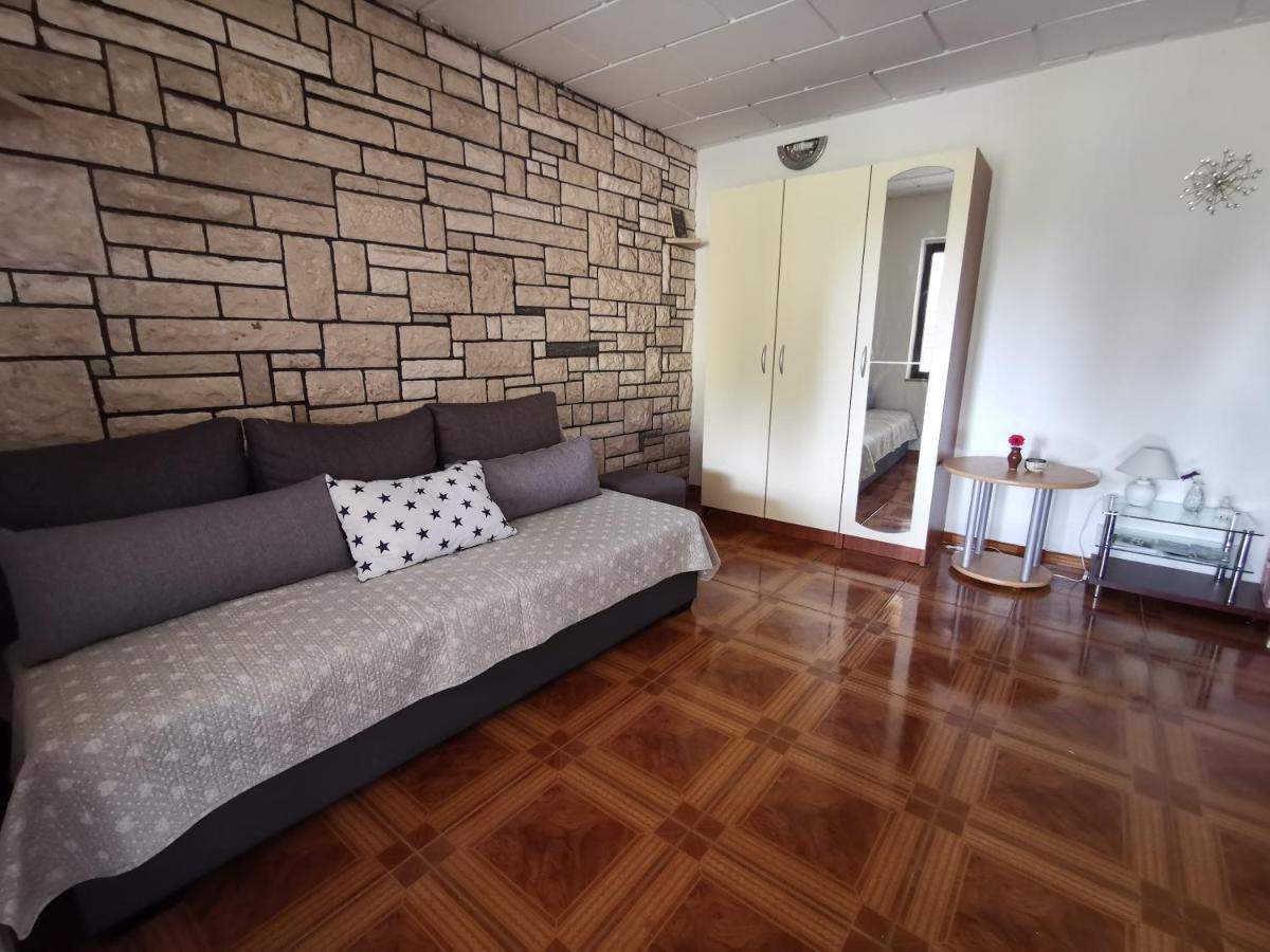 Apartmani Koin Μεντουλίν Εξωτερικό φωτογραφία