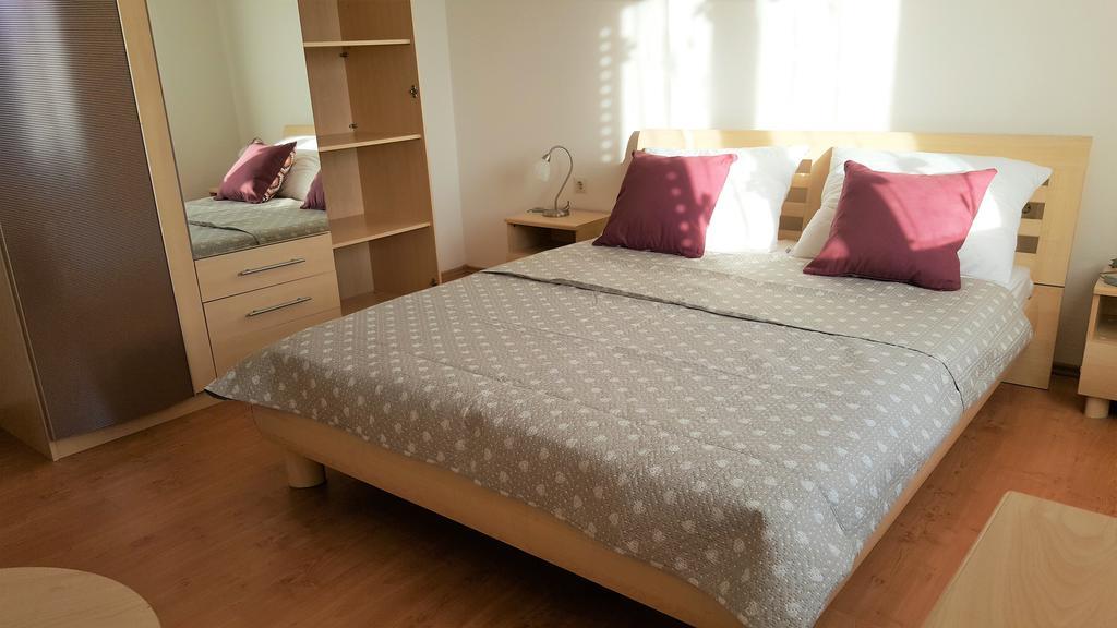Apartmani Koin Μεντουλίν Εξωτερικό φωτογραφία